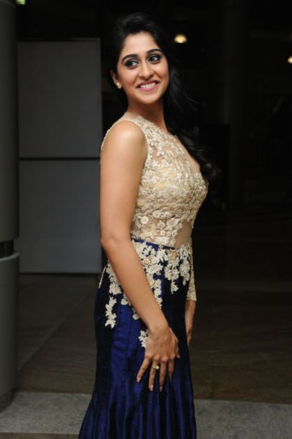 Regina-at-Pilla-Nuvvu-leni-Jeevitham-Success-Meet